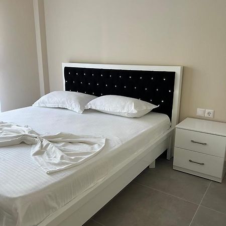 Harmony Apartments Sarandë エクステリア 写真