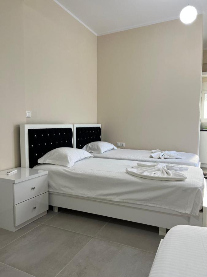 Harmony Apartments Sarandë エクステリア 写真