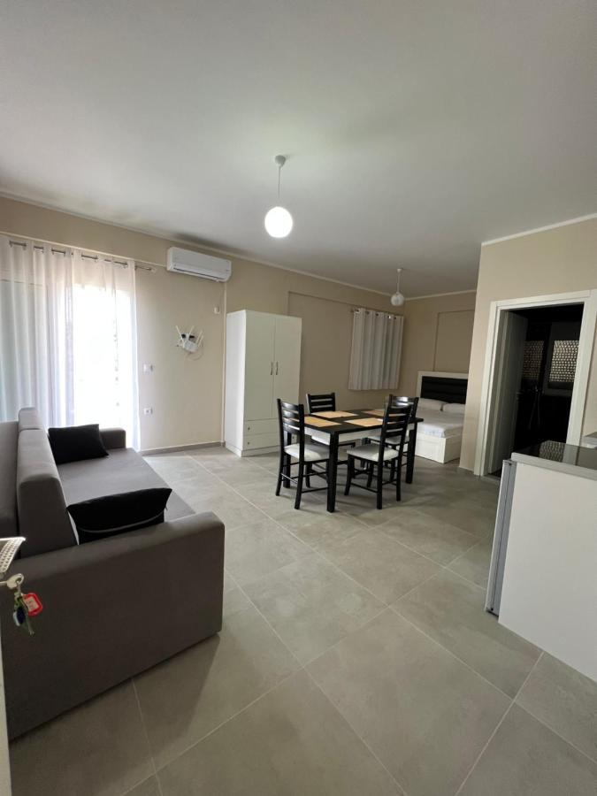 Harmony Apartments Sarandë エクステリア 写真