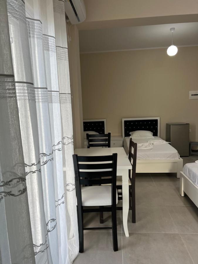Harmony Apartments Sarandë エクステリア 写真